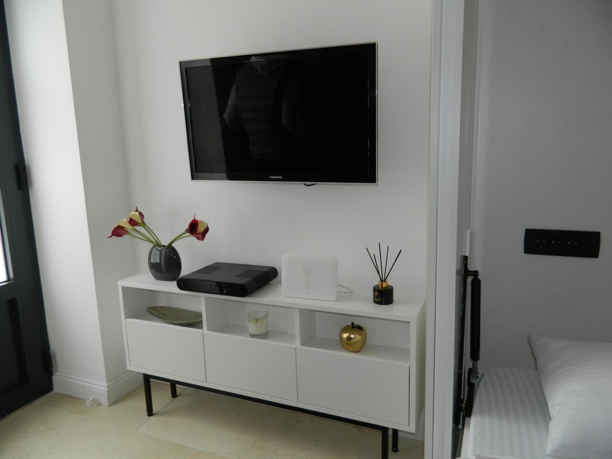 Rose Downtown Appartement Podgorica Buitenkant foto