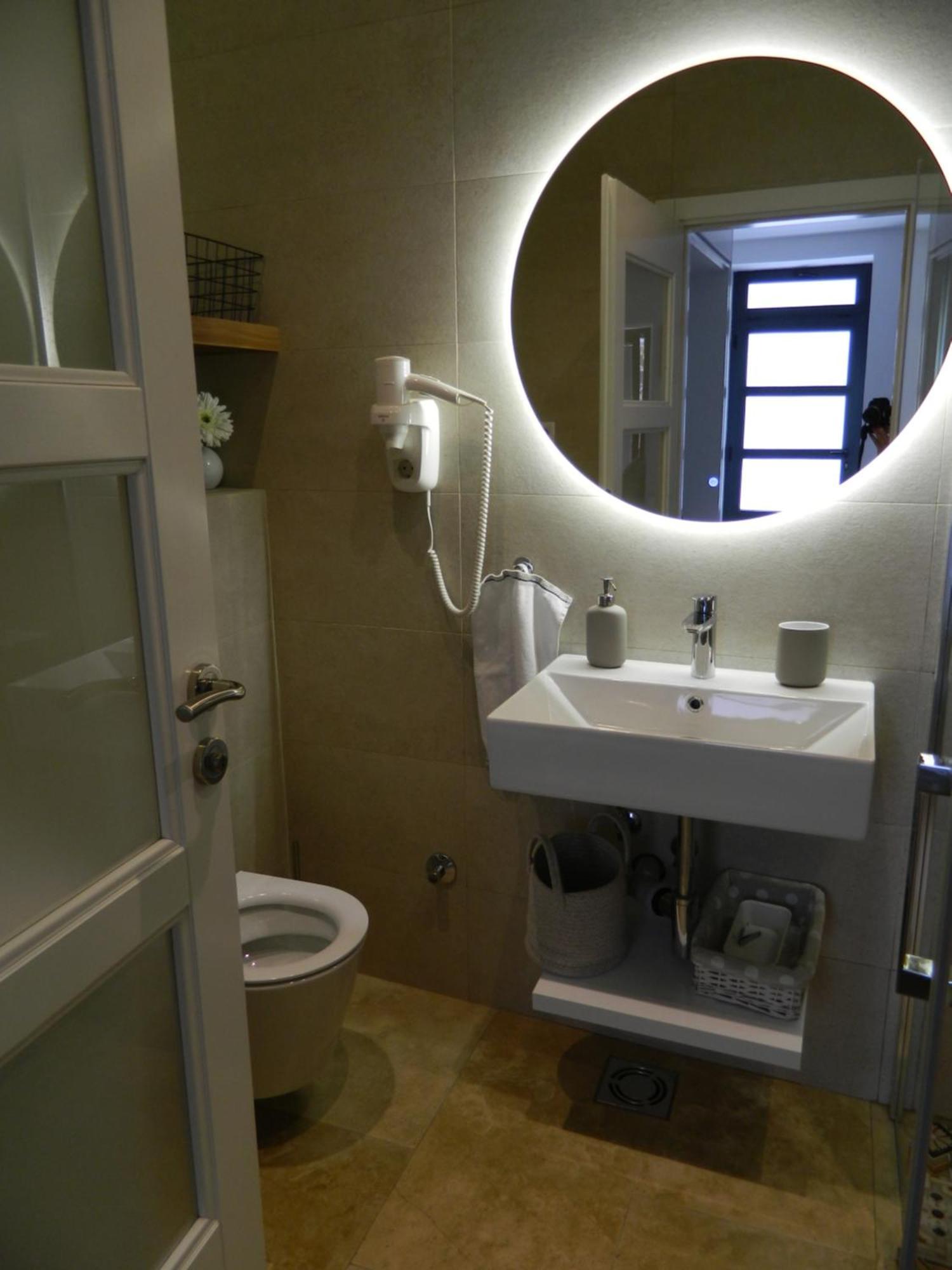 Rose Downtown Appartement Podgorica Buitenkant foto