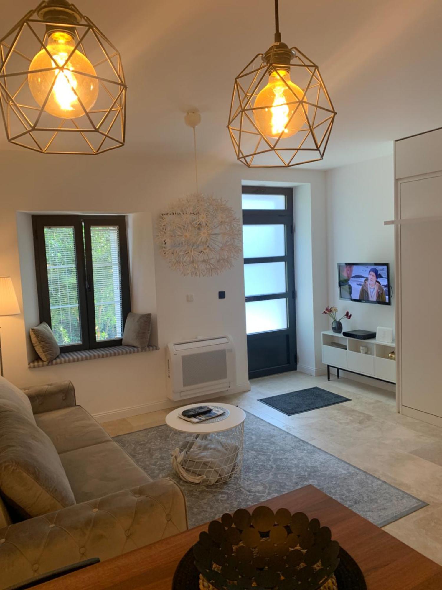 Rose Downtown Appartement Podgorica Buitenkant foto
