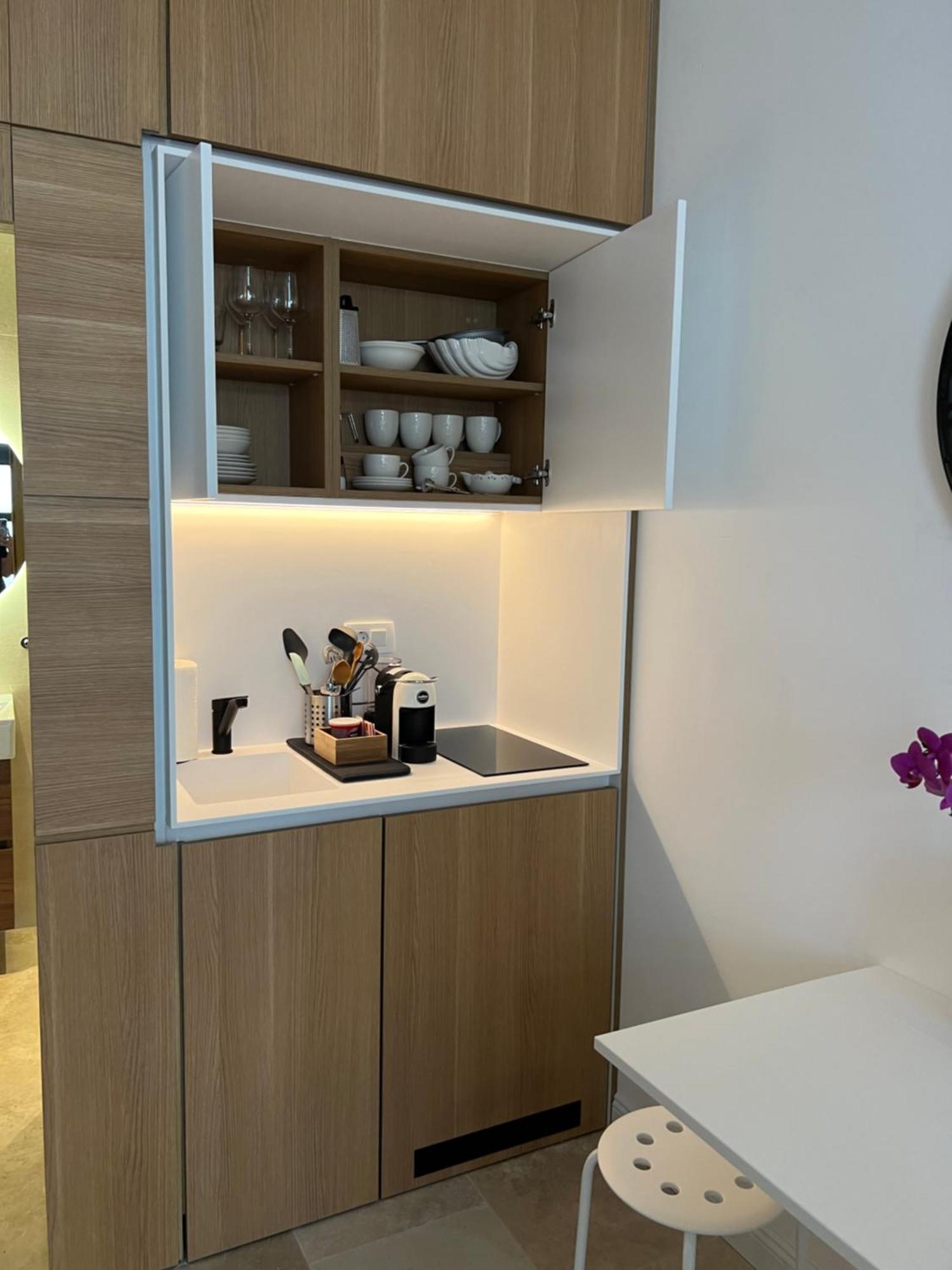 Rose Downtown Appartement Podgorica Buitenkant foto